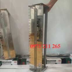 mang rang cua inox op gach 6