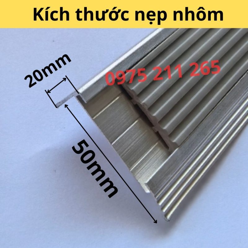 nep chong truot bac thang