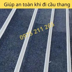 thanh nep chong truot