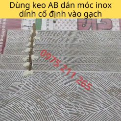 moc treo op gach